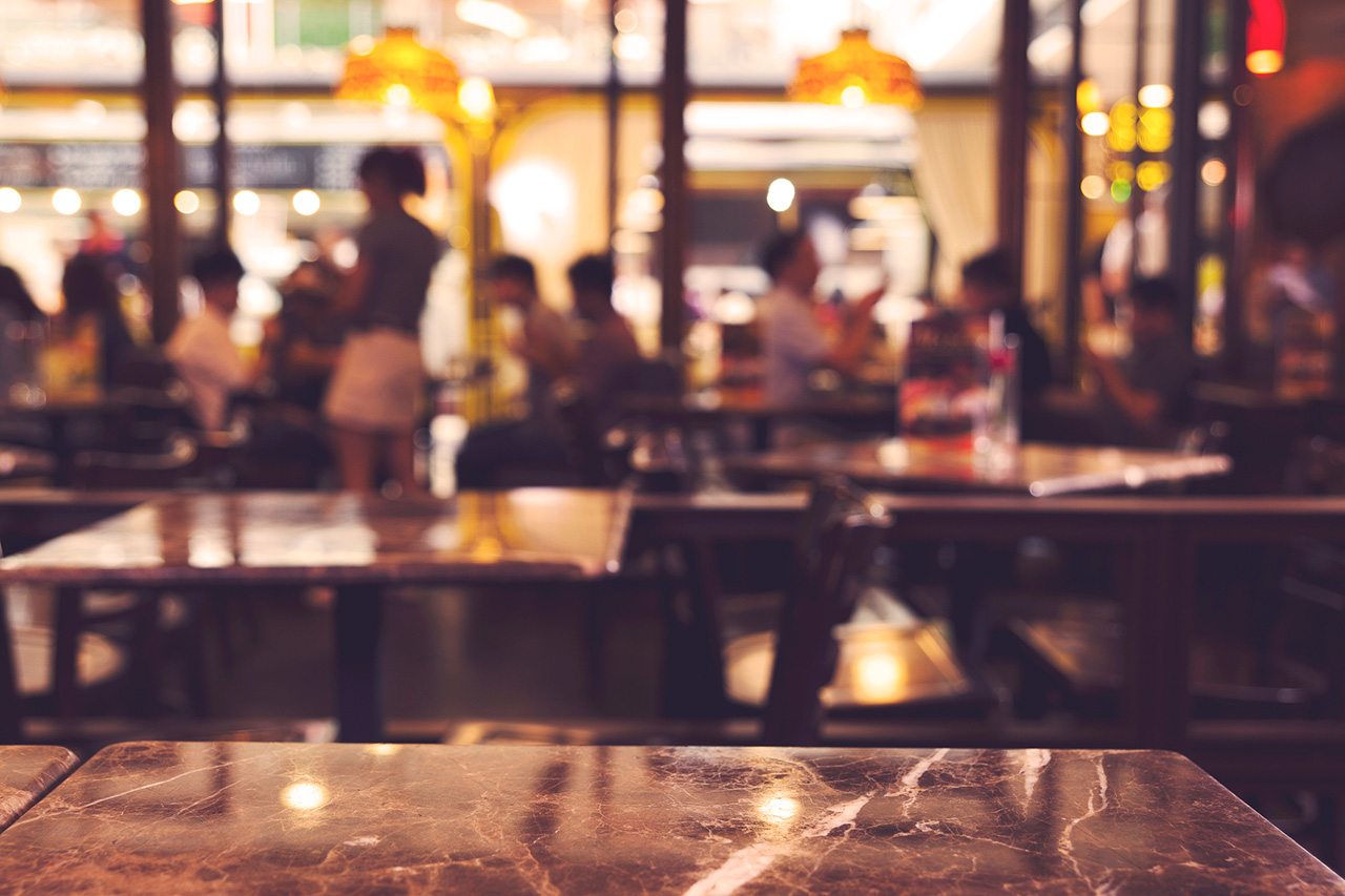 blurred-background-of-restaurant-interior